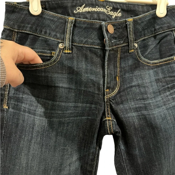 American Eagle size 2 jeans (denim), NWOT, Artist style - Picture 2 of 5